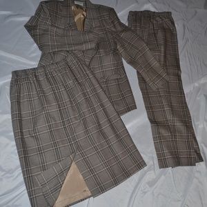 1980's Alfred Dunner Womens' 3 Piece Suit s10